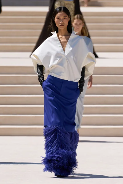 Look 33